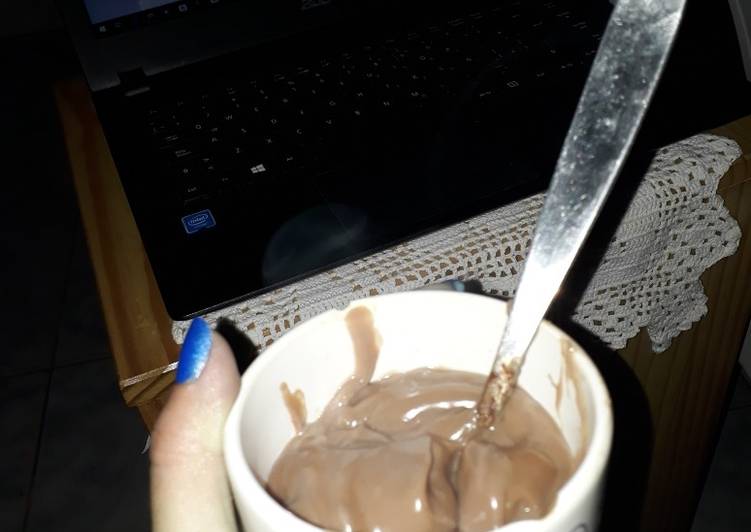 Postre tipo serenito con cosas que hay en casa