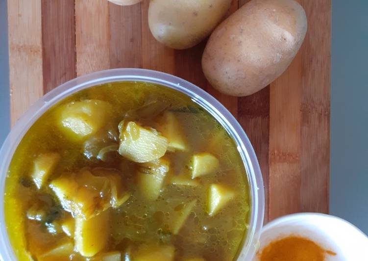 Zuppa di Patate alla Curcuma