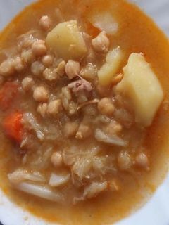 Una foto de Potaje de coles malagueño