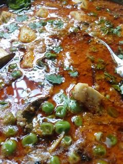 स्पाइसी मटर पनीर (spicy matar paneer reicpe in Hindi) रेसिपी मुख्य फोटो