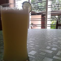 A picture of Guava Soft Drink.