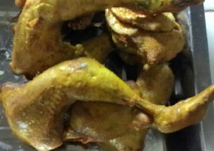 Resep Ayam goreng Rempah oleh Mama TrioBagus - Cookpad
