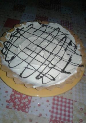 Una foto de Tarta de banana, Dulce de leche y crema