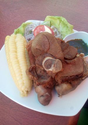 Una foto de Chicharrón de chancho dorado