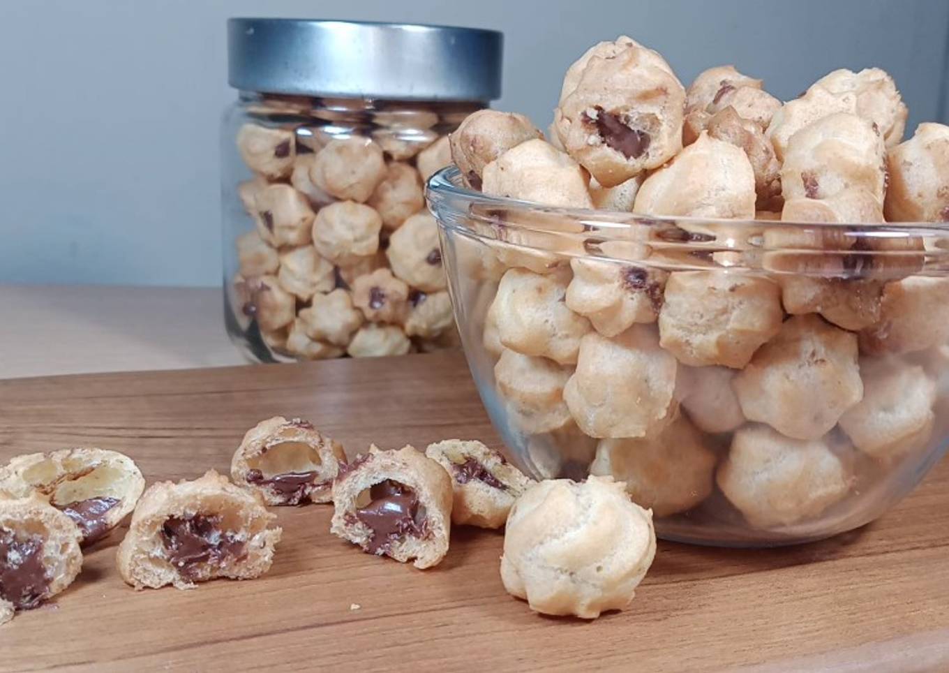 Sus kering mini isi cokelat