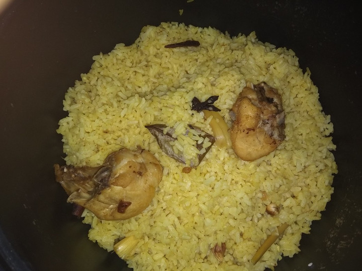 Langkah Mudah untuk Menyiapkan Nasi Kebuli Simple Super Endess yang Enak