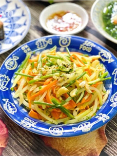 Hình của món Su Su Cà Rốt Xào Tỏi.