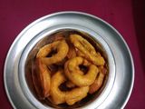 *புடலங்காய் ரிங்க்ஸ்*(pudalangai rings recipe in tamil)