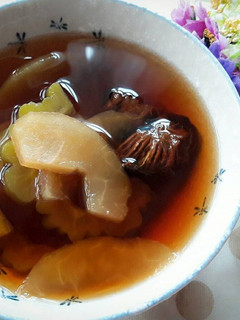 清熱退火 ~ 苦瓜蘋果羅漢果茶 的食譜成品照片
