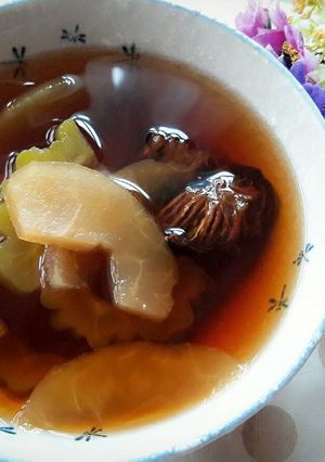 清熱退火 ~ 苦瓜蘋果羅漢果茶 的食譜成品照片