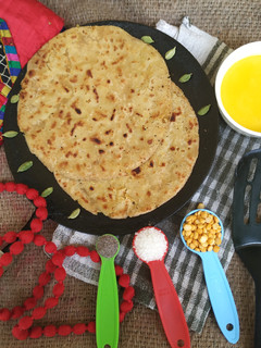 વેડમી (vedmi recipe in Gujarati) રેસીપી મુખ્ય ફોટો