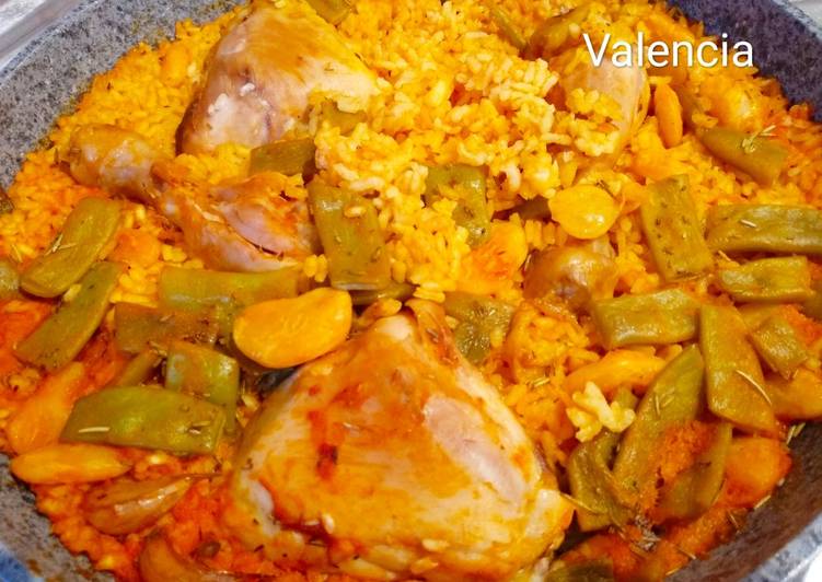Paella de pollo fácil