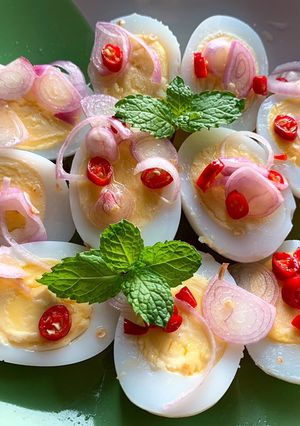 รูปของ ยำไข่เต็ม 🥚