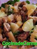 Ensalada agridulce de pollo con canónigos