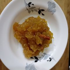 A picture of Pear and apple mix jam.