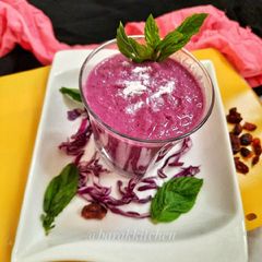 A picture of Purple cabbage and berry smoothie.
