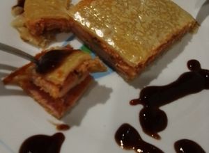 Foto de Folhado de frango com presunto e muçarela