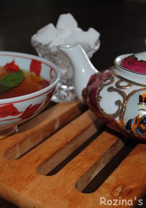 A picture of Persian tea (Chai چای).