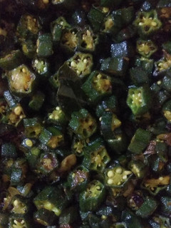 வெண்டைக்காய் பொரியல் (vendaikkai poriyal recipe in Tamil) செய்முறை முக்கிய புகைப்படம்