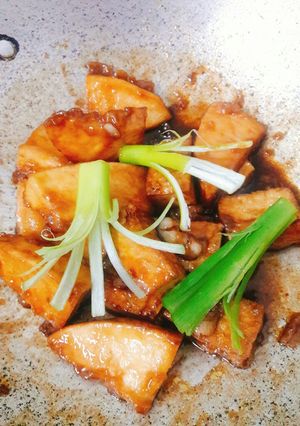 Hình của món Sa kê kho tàu hủ.