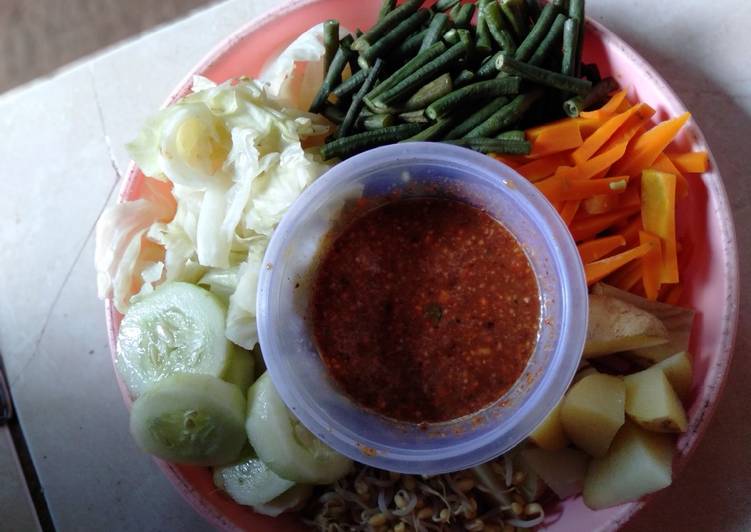 Pecel sayur Pecel sayur
