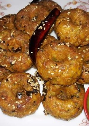 A picture of Cabbage Carrot Donuts.