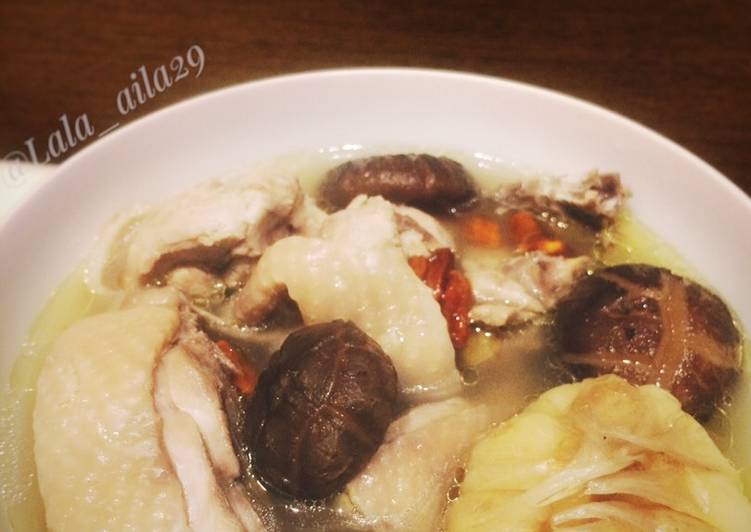 Rahasia Membuat 鸡肉蒜汤 (Chicken garlic soup) Anti Gagal