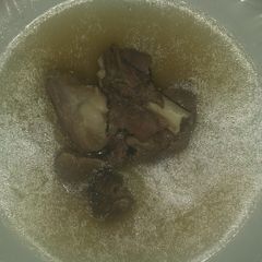 A picture of Mutton clear soup.