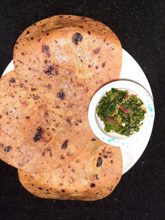 મસાલા થેપલા (Masala Thepla Recipe In Gujarati) રેસીપી મુખ્ય ફોટો