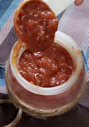 A picture of Pizza sauce.
