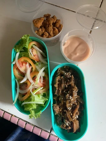 Cara Gampang Membuat Resep  Karaage Salad Simple dan Ekonomis yang Lezat, Enak Banget