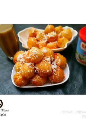 A picture of Coconut puff puff.