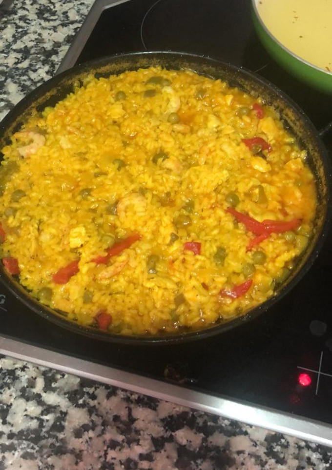 Una foto de Paella