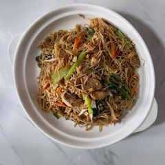 A picture of Fry bee hoon (Kids friendly and kids loving it).