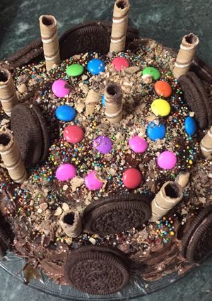 A picture of Chocolate sponge cake.