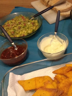 Una foto de Salsitas para Nachos. Guacamole y salsas picantes