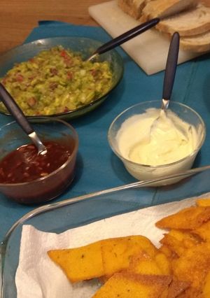Una foto de Salsitas para Nachos. Guacamole y salsas picantes