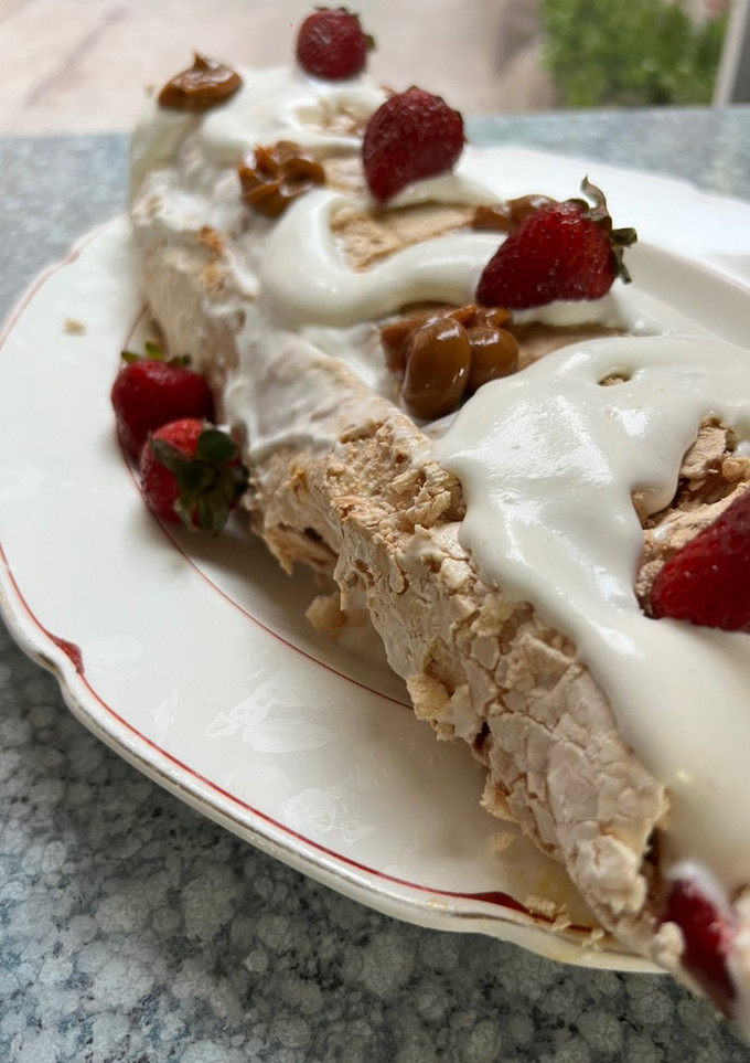 Una foto de Torta helada de merengue