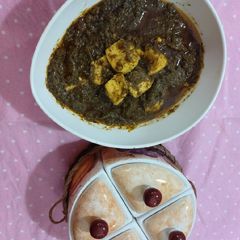 A picture of Palak paneer healthy food.