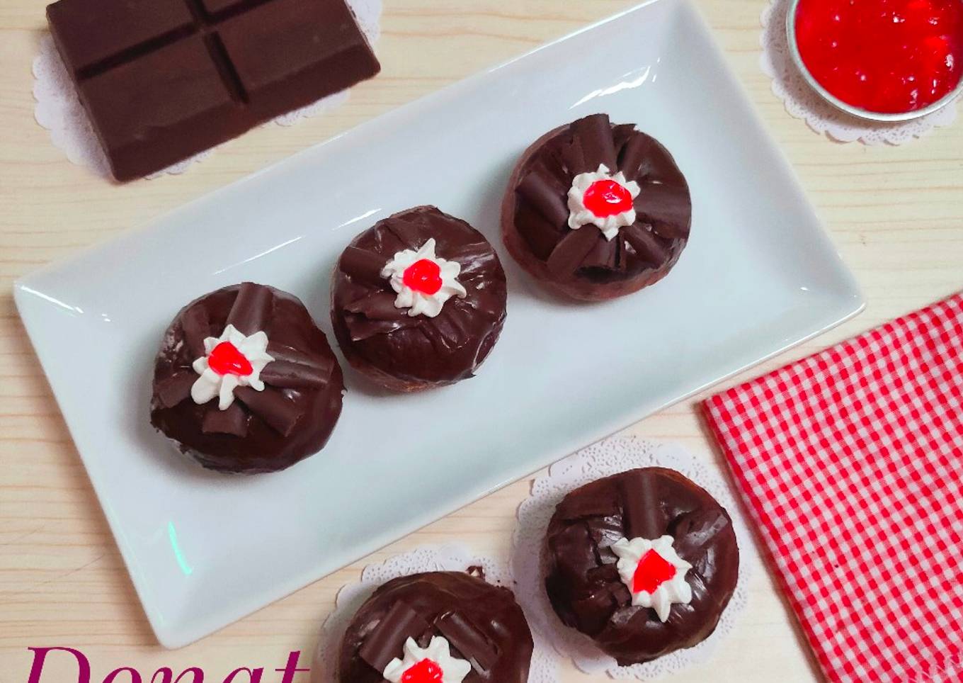 Donat Blackforest