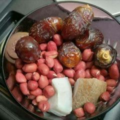 A picture of Peanut salad.
