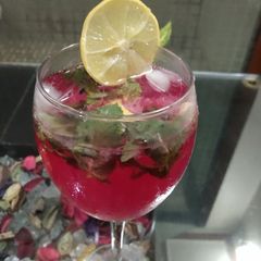 Rose mojito A picture of Rose mojito.
