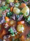 Ensopado rápido de carne e legumes