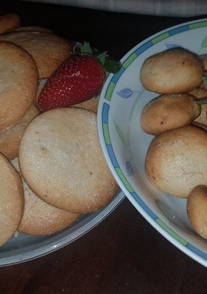 Φωτογραφία της συνταγής Μπισκότα με χυμό φράουλας από τον Παρλιάρο!