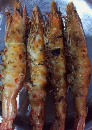 Hình của món Tôm nướng muối ớt.