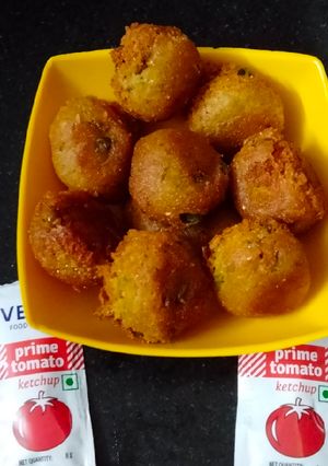 आलू मटर रोल(aloo matar rolls recipe in hindi) रेसिपी मुख्य फोटो
