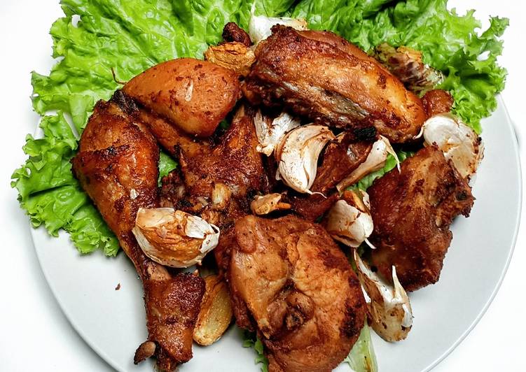 Bagaimana Menyiapkan Ayam goreng bawang putih Anti Gagal