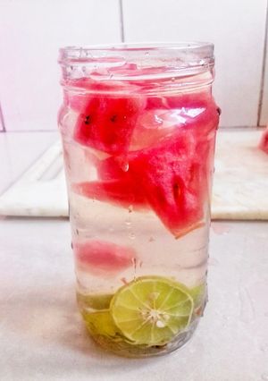 A picture of Watermelon Lime Water.