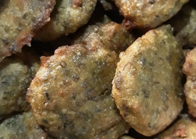 Gorengan kacang hijau