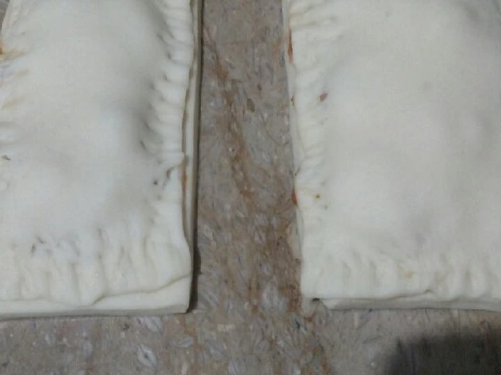 Easy Steps to Make Recipes Pizza puff pastry the Can Spoil the Tongue Delicious.